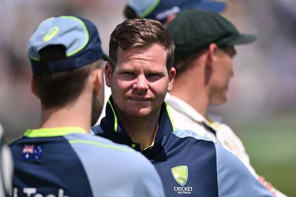 Smith sidelined for first Test after finger injury.